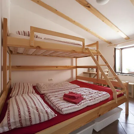 Xaxid Hostel