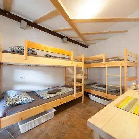 Hostel Xaxid *